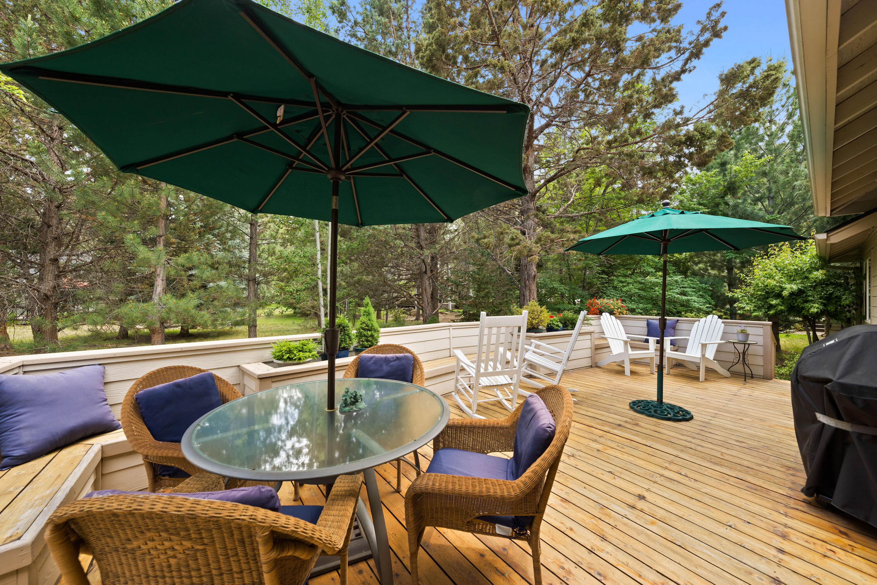 2697 NW Whitworth Way