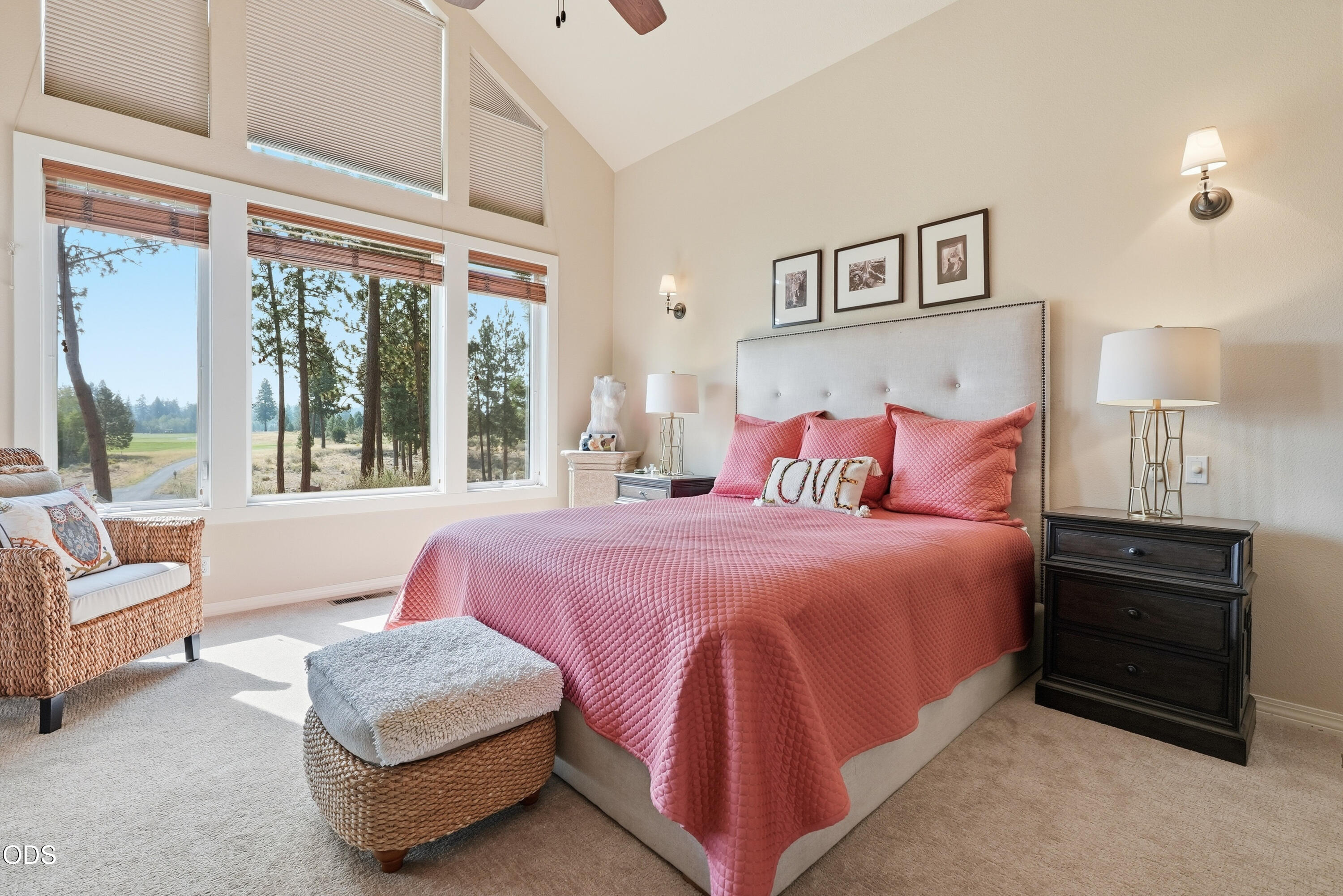 61927 Fall Creek Loop