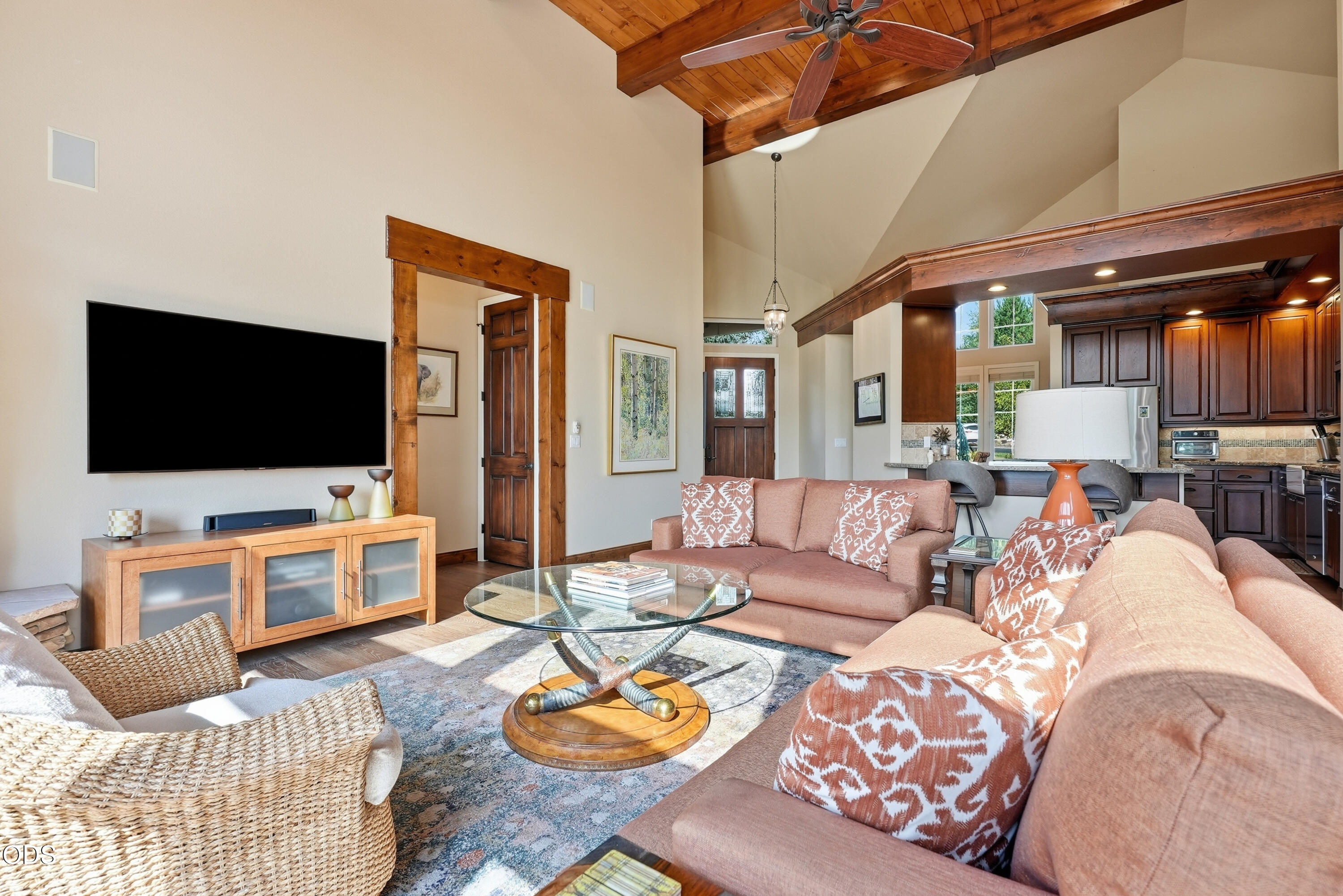 61927 Fall Creek Loop