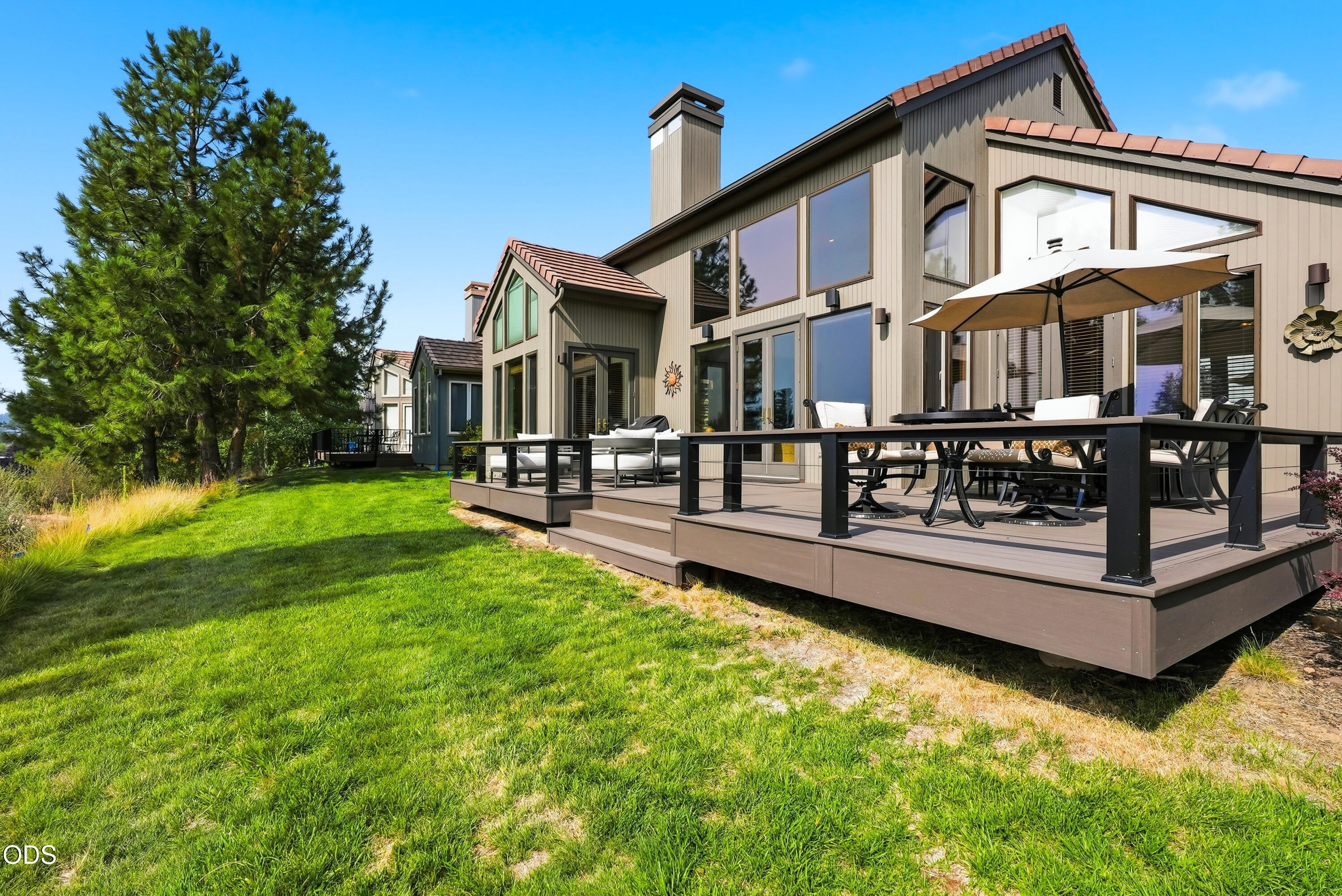 61927 Fall Creek Loop