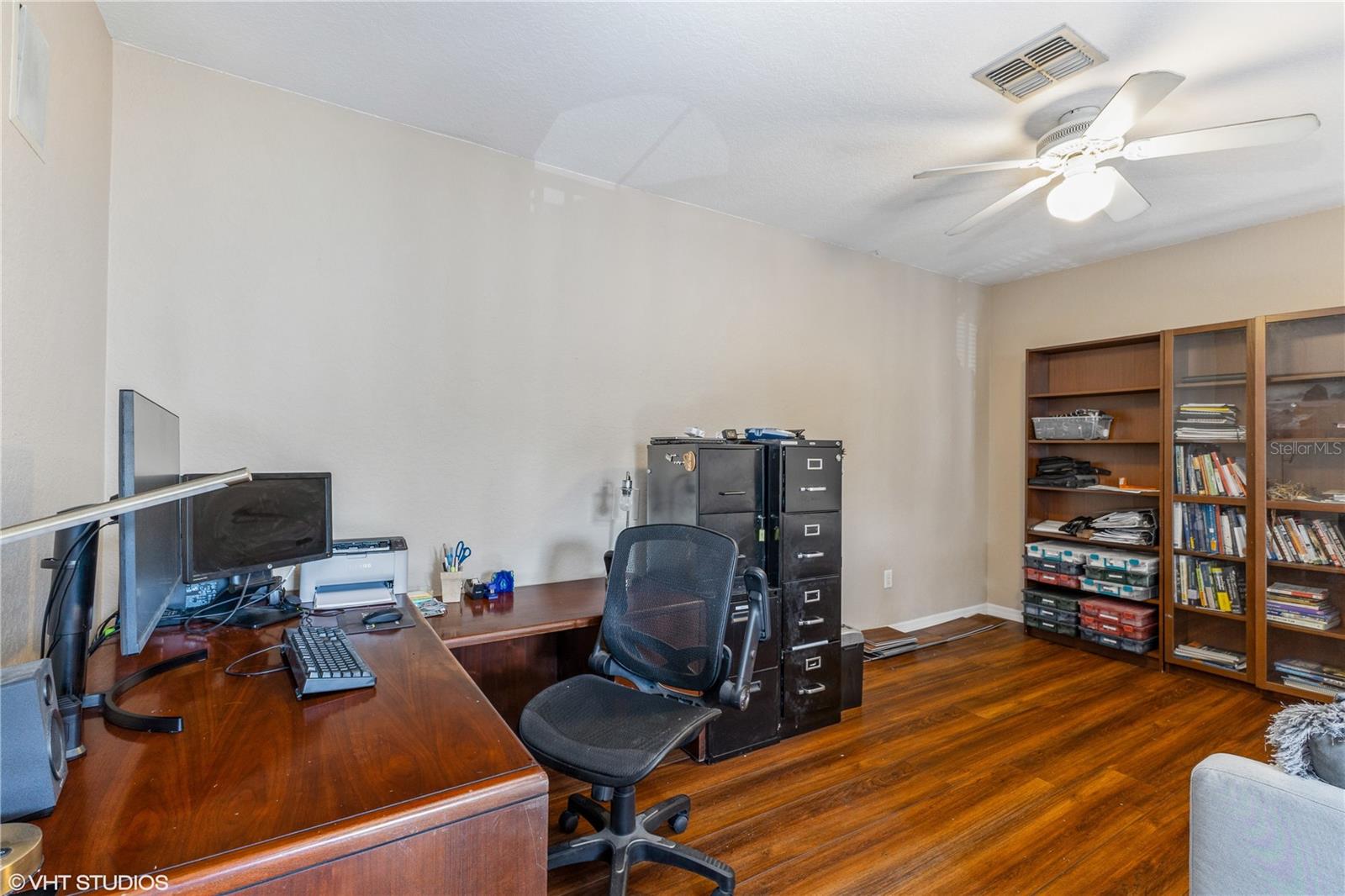 5209 WELLINGTON PARK CIR #33