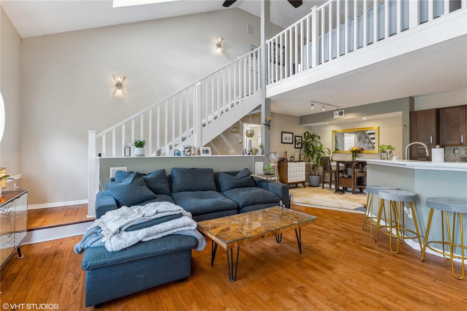 5209 WELLINGTON PARK CIR #33