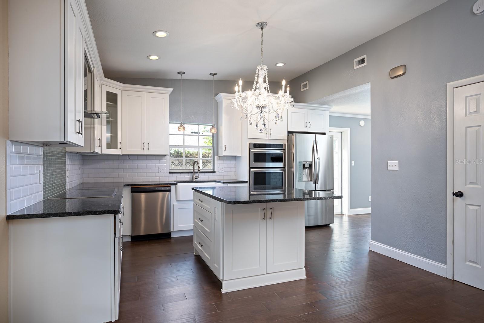 2148 CHIPPEWA TRL