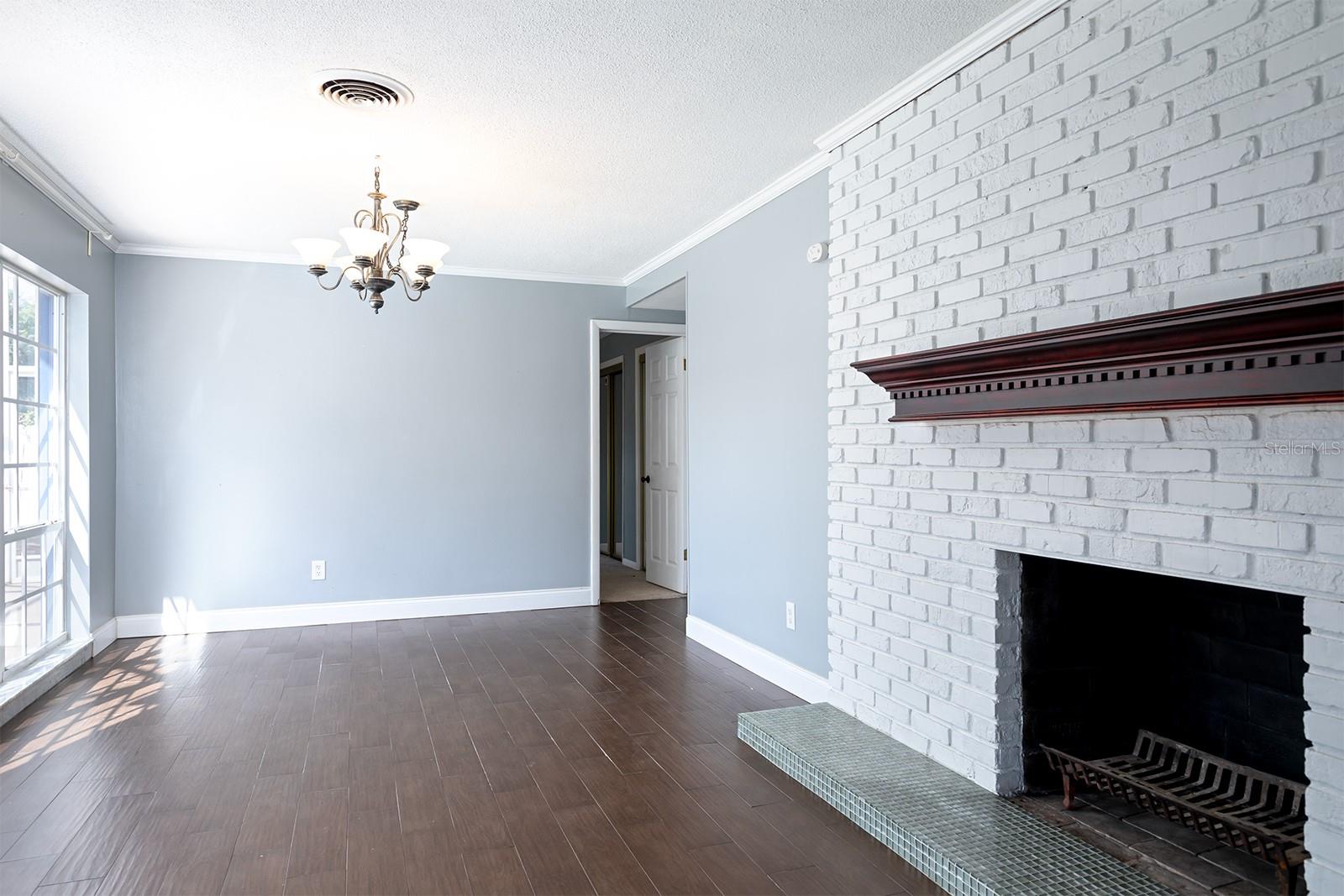 2148 CHIPPEWA TRL