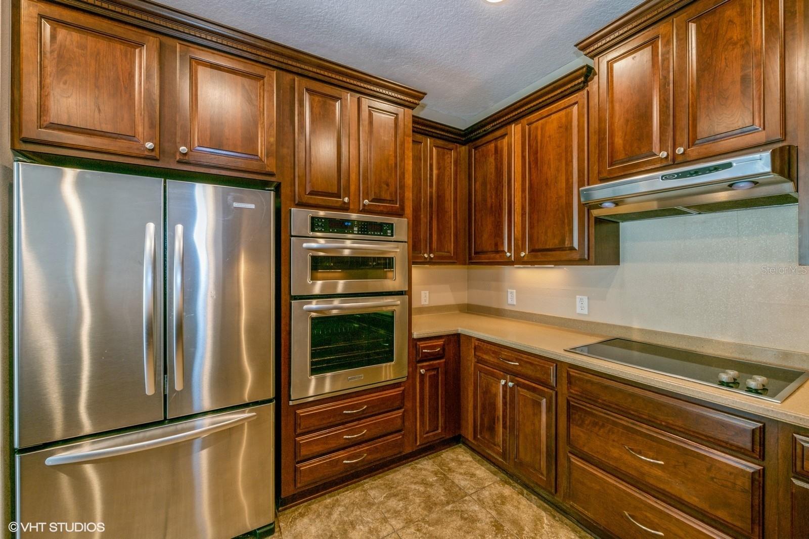 3006 SEAVIEW CASTLE DR