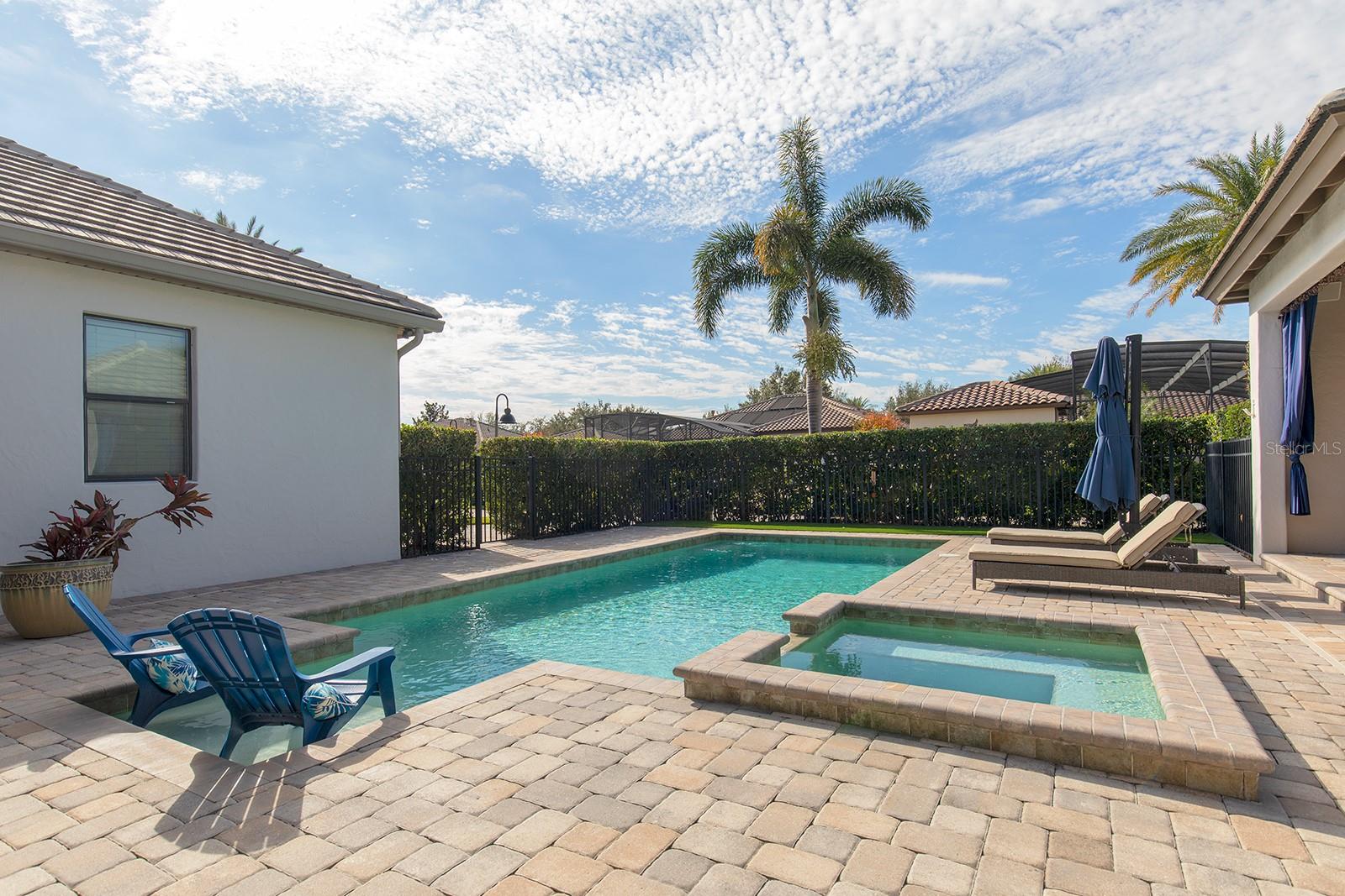 6228 LECCO WAY