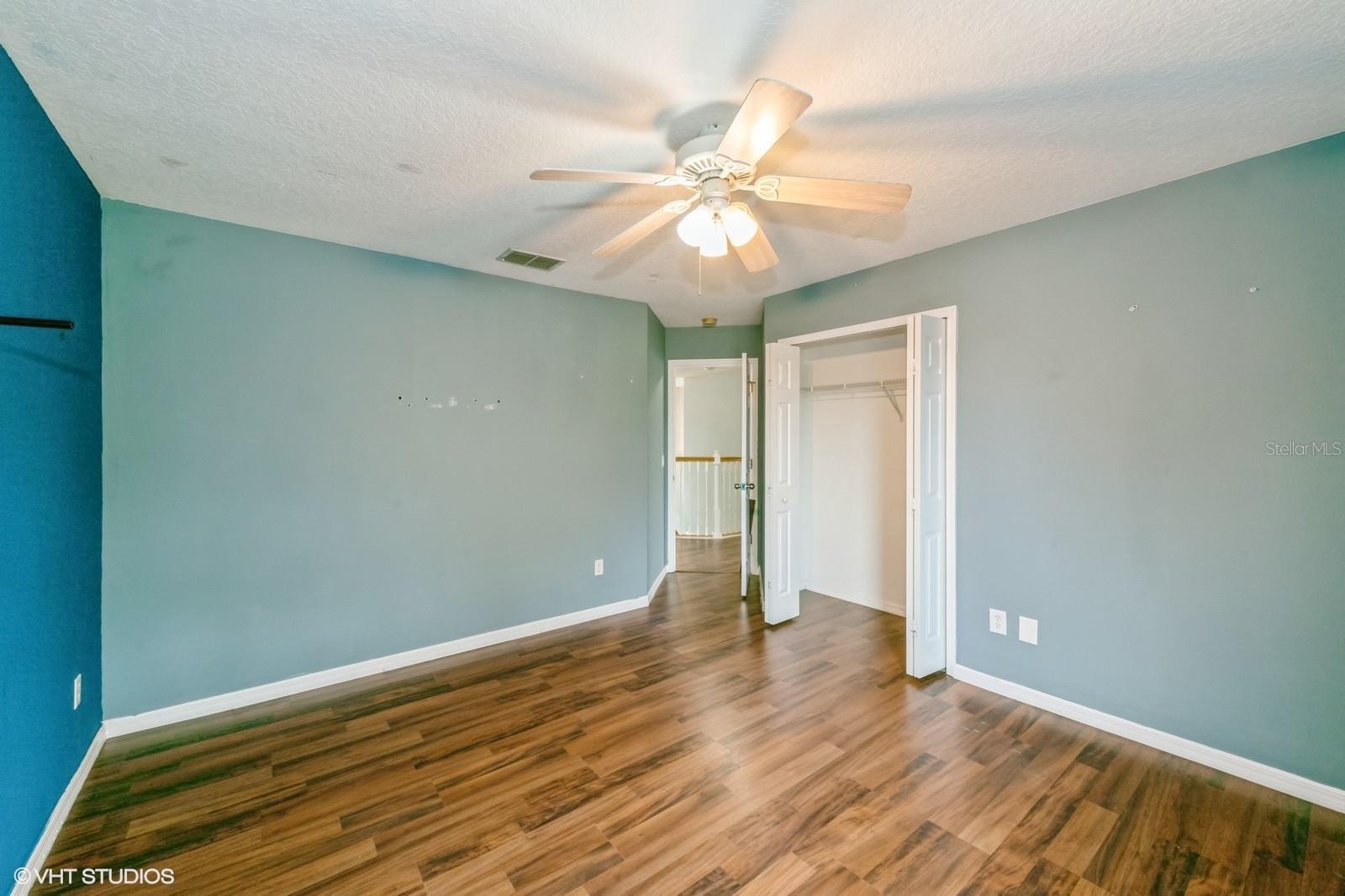 8476 LAKE AMHURST TRL