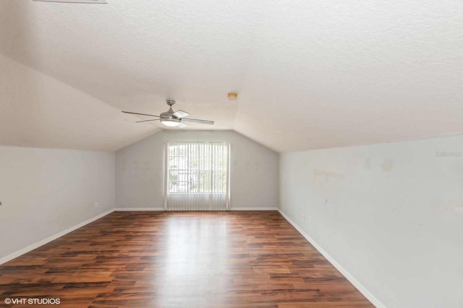 8476 LAKE AMHURST TRL