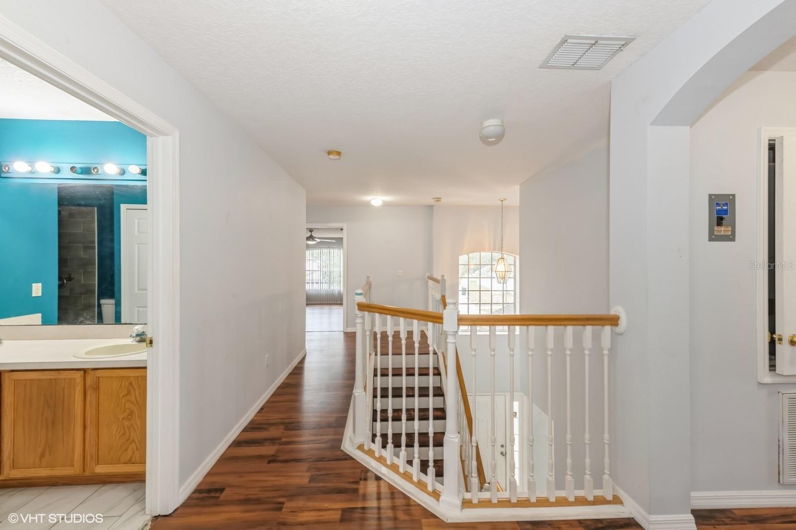 8476 LAKE AMHURST TRL