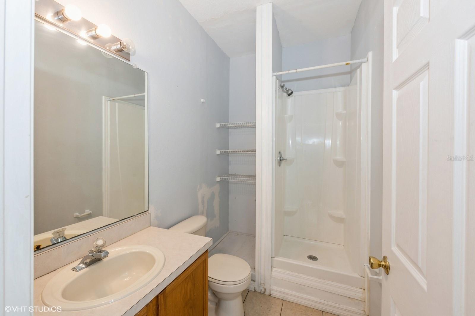 8476 LAKE AMHURST TRL