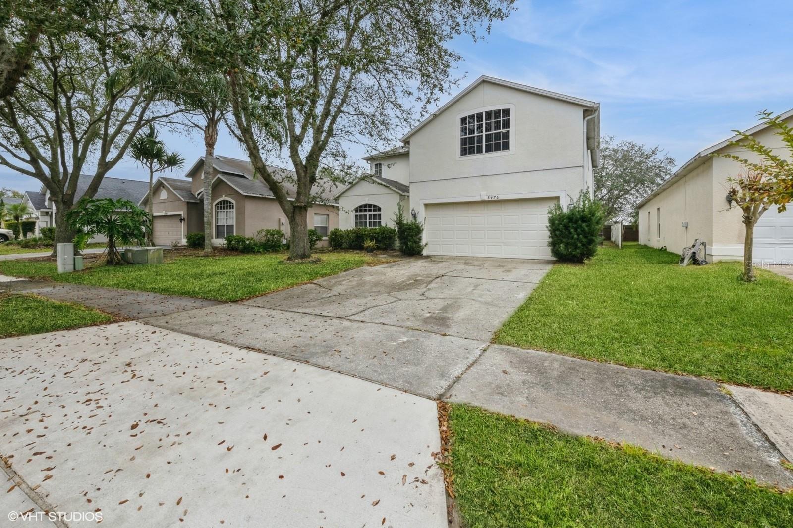 8476 LAKE AMHURST TRL