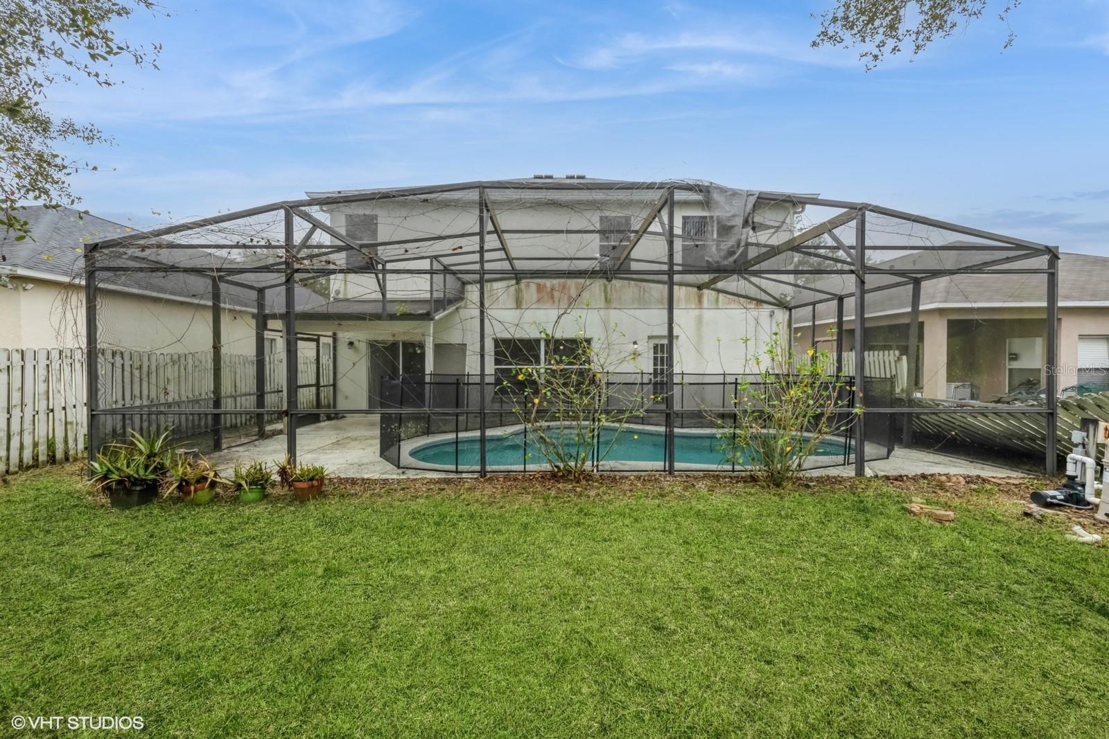 8476 LAKE AMHURST TRL