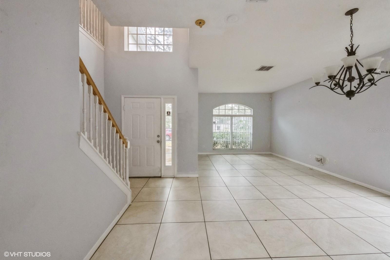 8476 LAKE AMHURST TRL