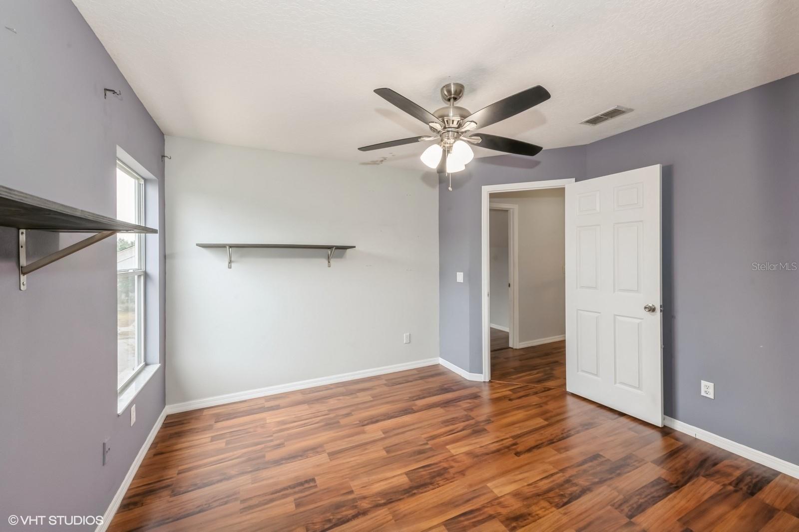 8476 LAKE AMHURST TRL
