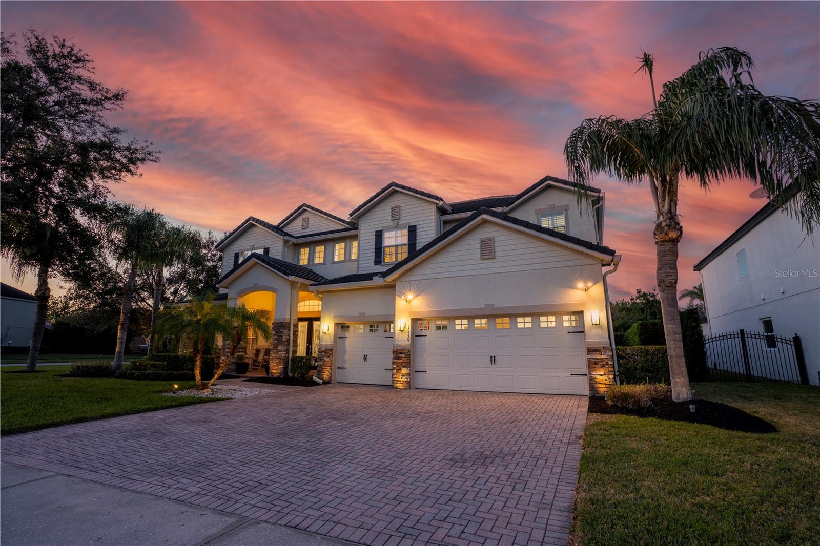 1910 LAKE ROBERTS LANDING DR