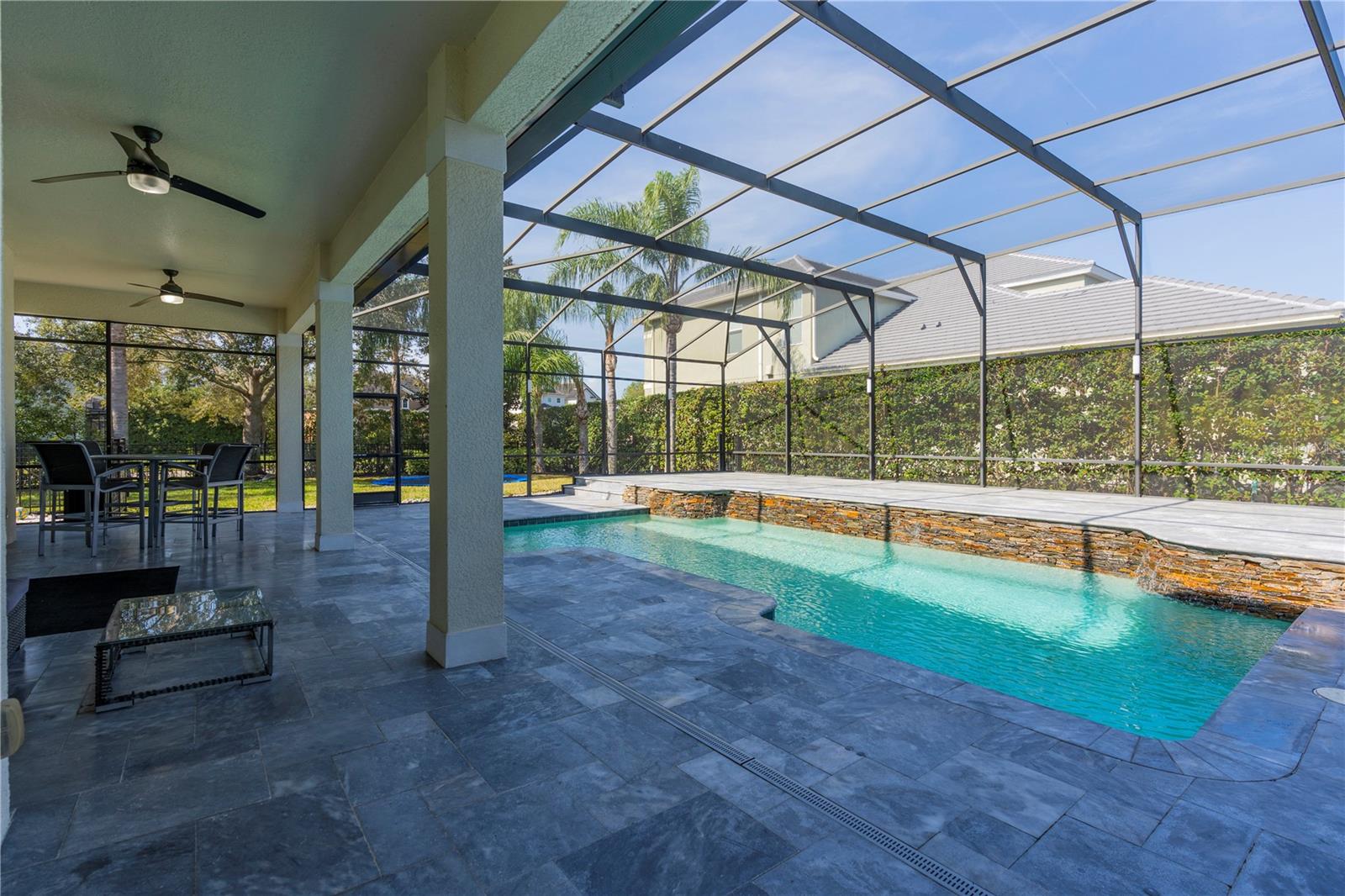1910 LAKE ROBERTS LANDING DR