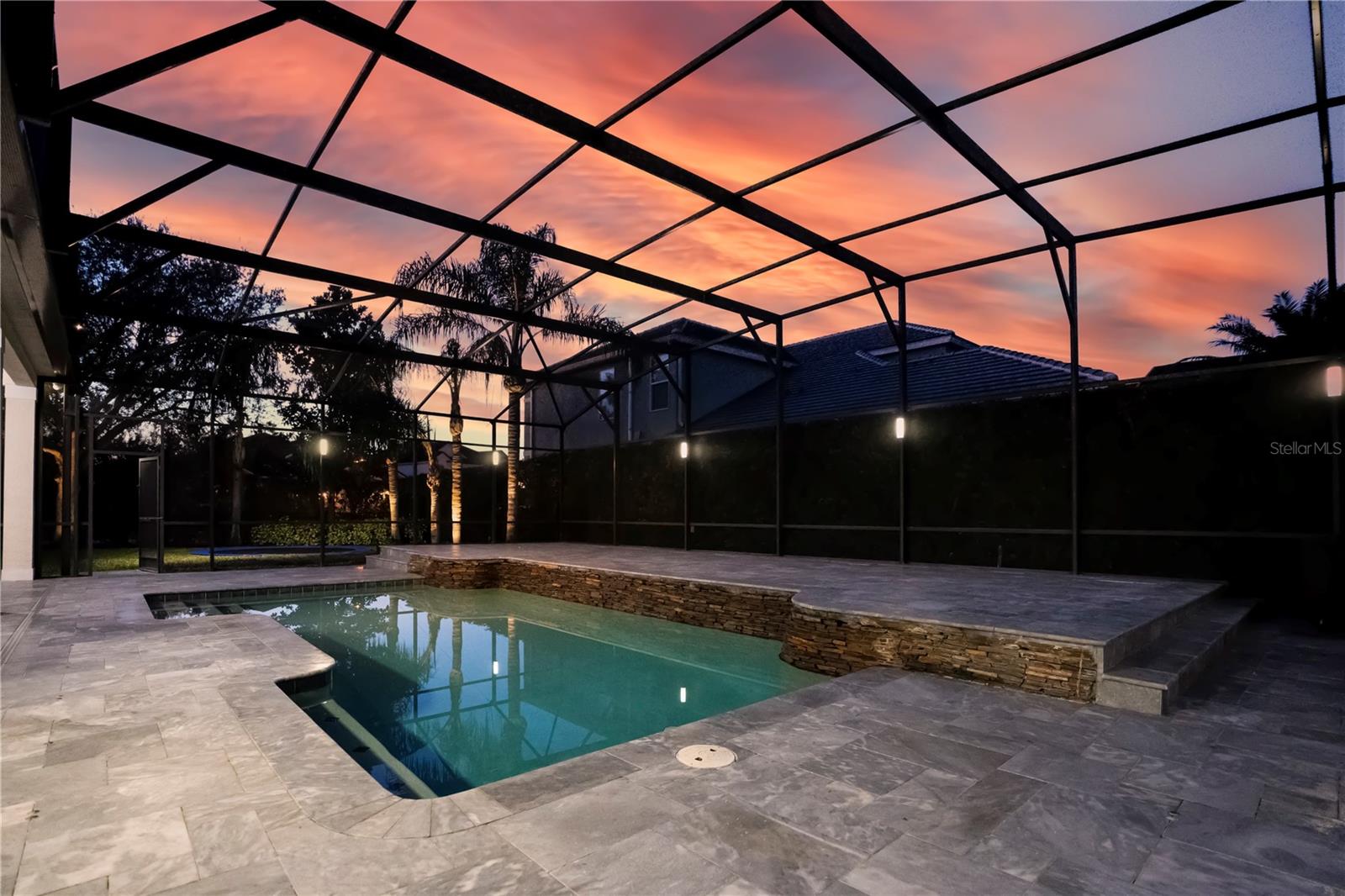 1910 LAKE ROBERTS LANDING DR