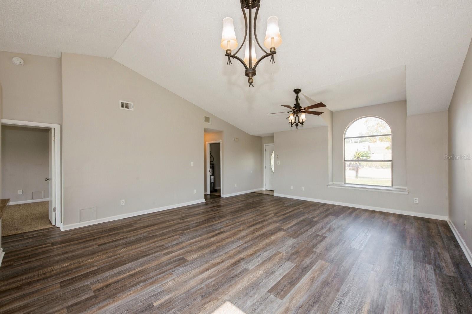 210 SONOMA VALLEY CIR