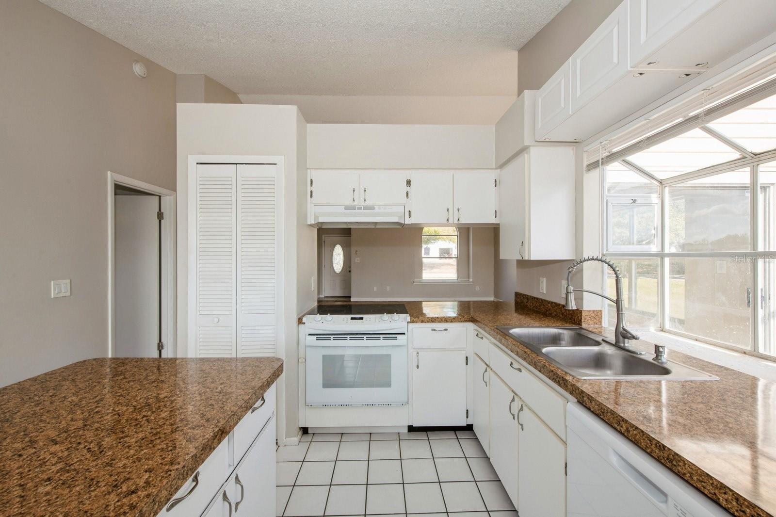 210 SONOMA VALLEY CIR