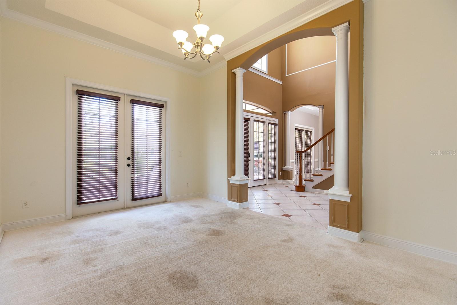 8661 CRESTGATE CIR