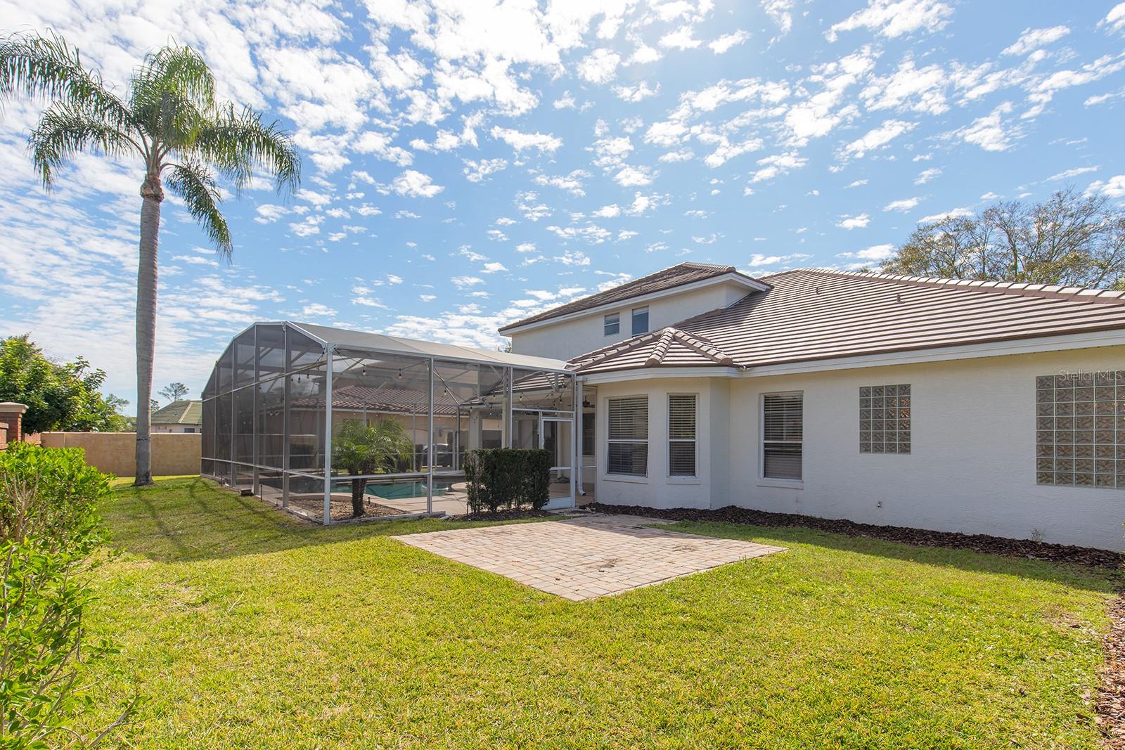 8661 CRESTGATE CIR