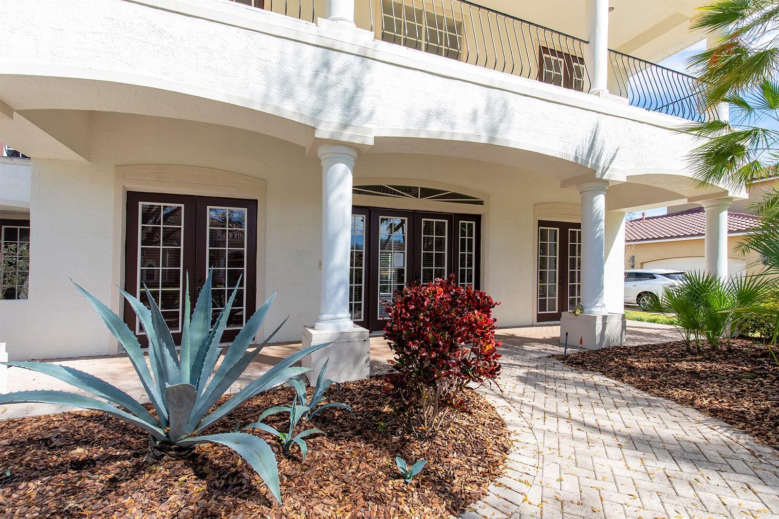 8661 CRESTGATE CIR