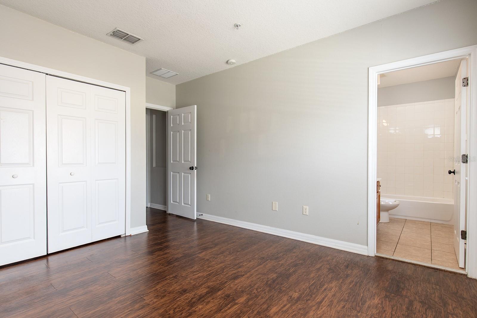 378 BLUE BAYOU LN