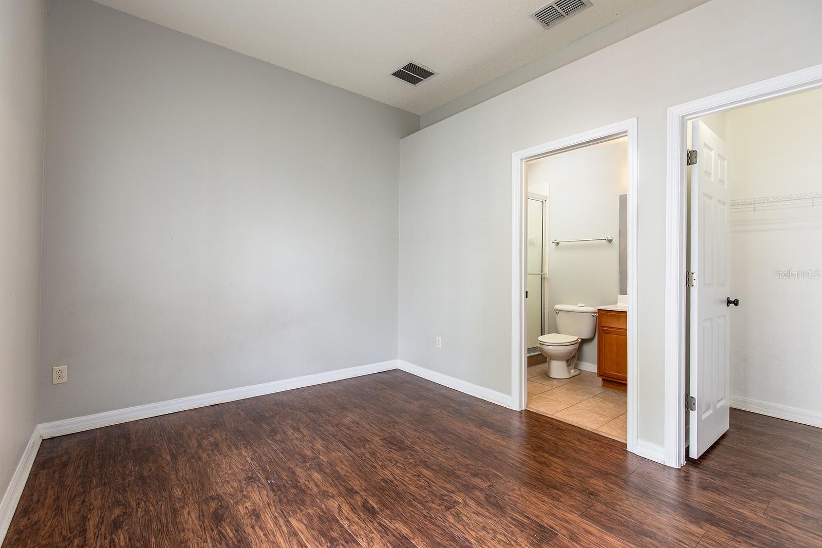 378 BLUE BAYOU LN