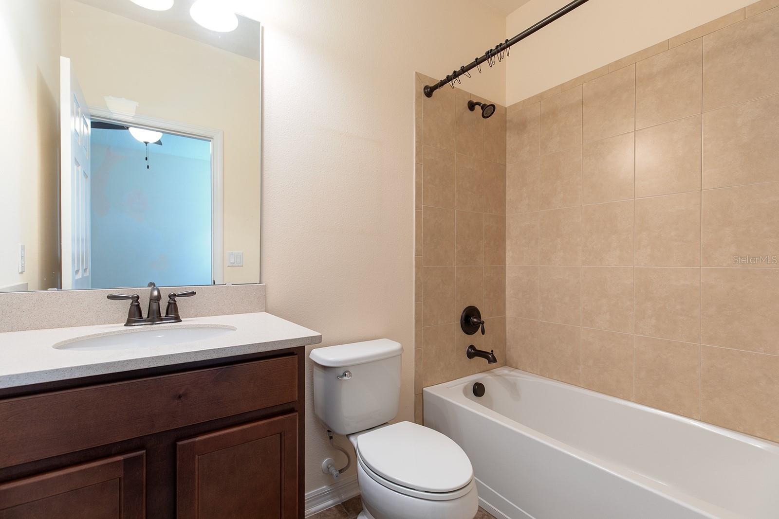 8036 EDGEWOOD FOREST DR