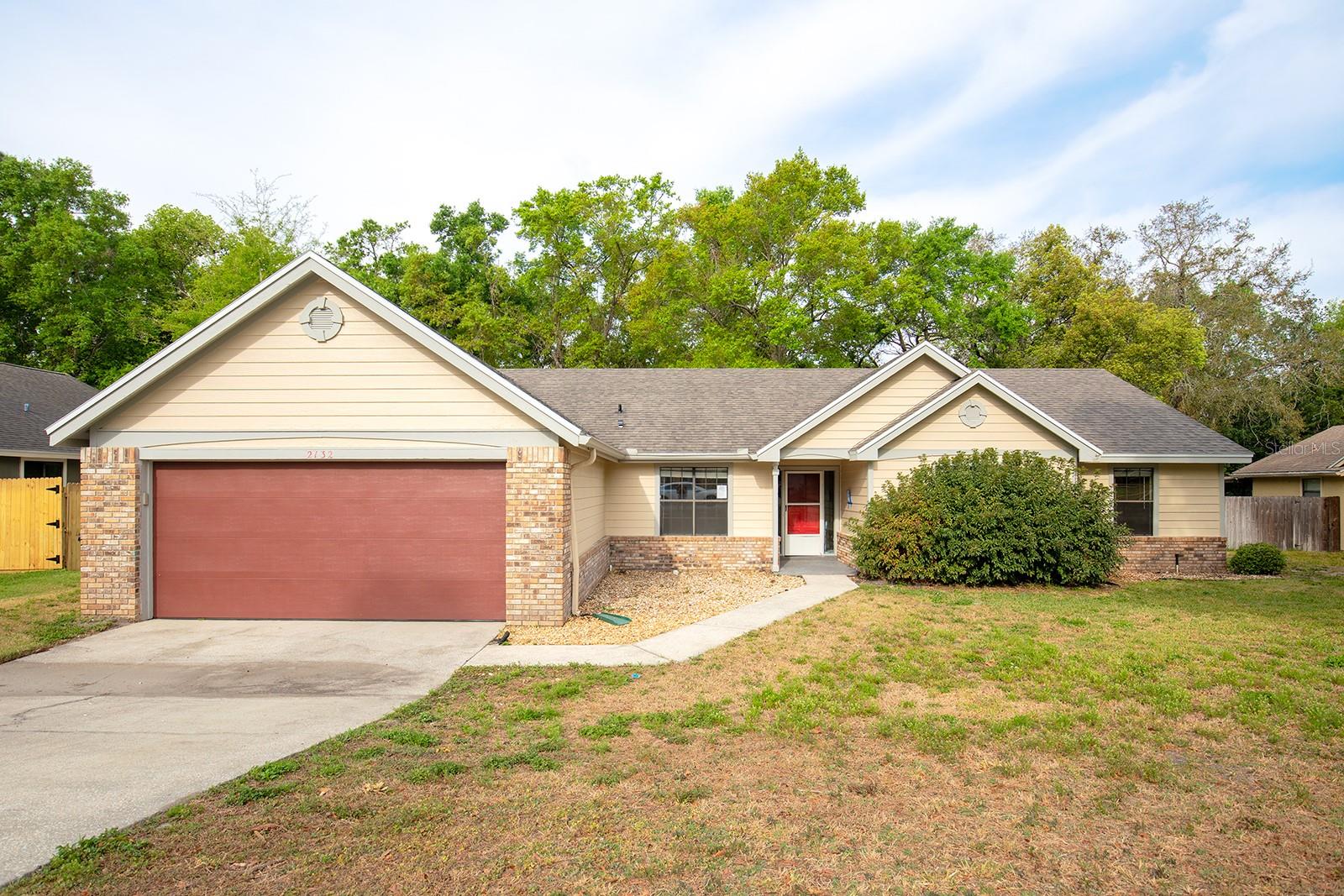 2132 MAJESTIC WOODS BLVD