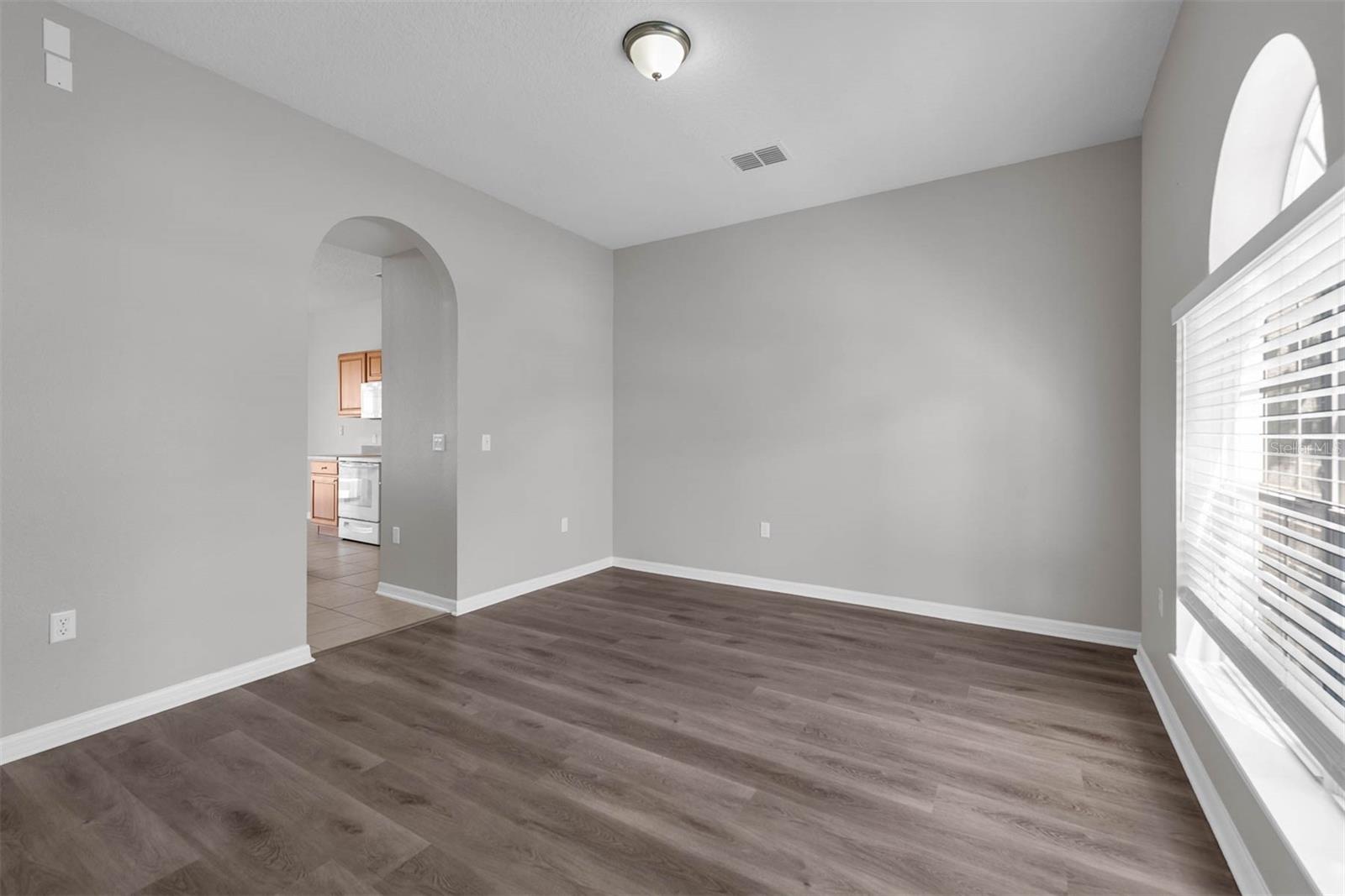 1028 MARIETTA LN