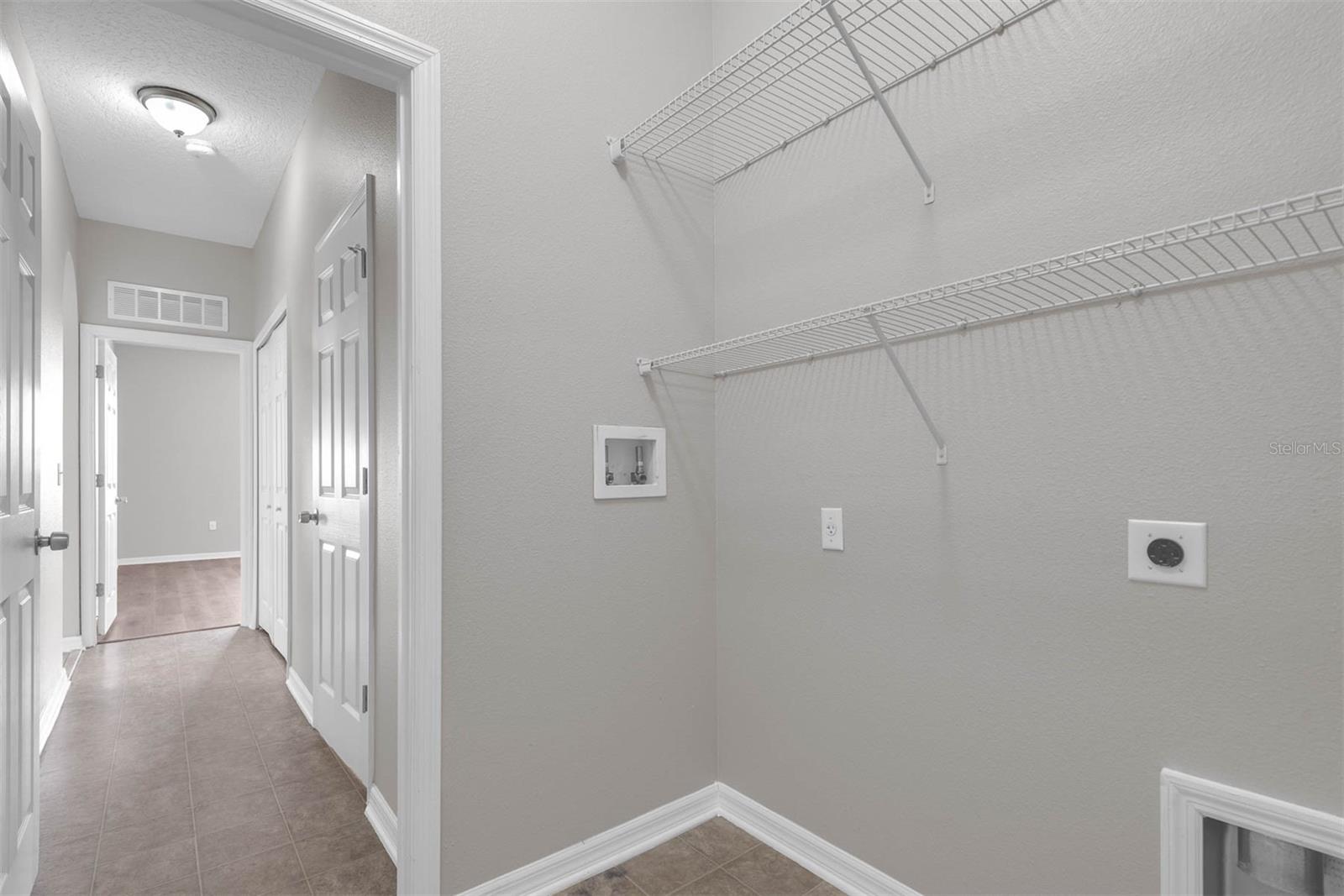 1028 MARIETTA LN