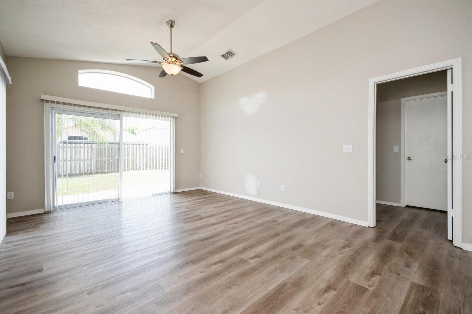 1413 TIMBERBEND CIR