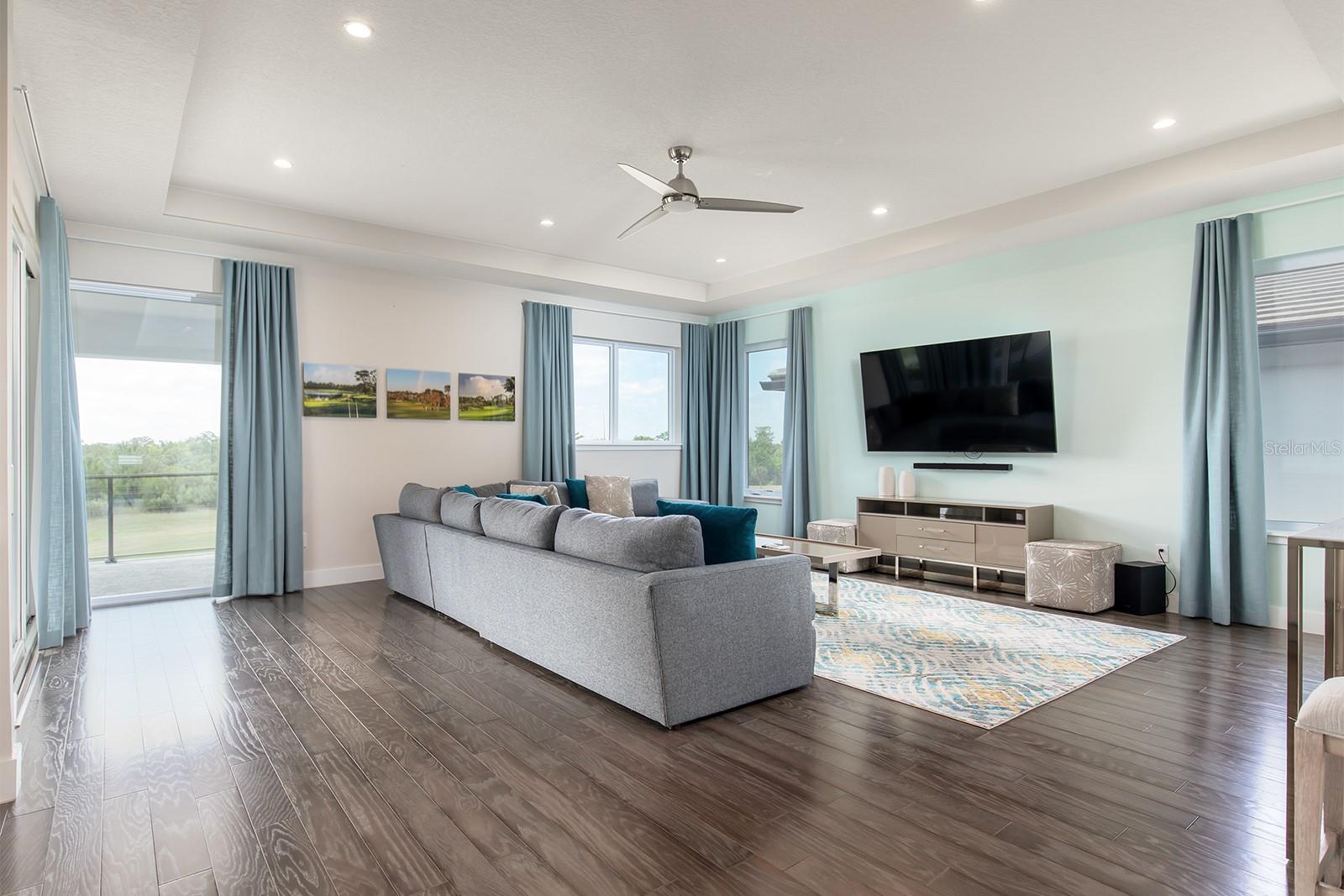 7928 JACKS CLUB DR