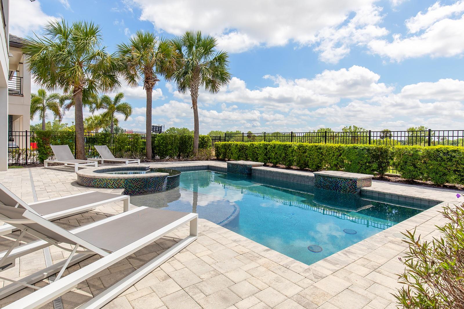 7928 JACKS CLUB DR