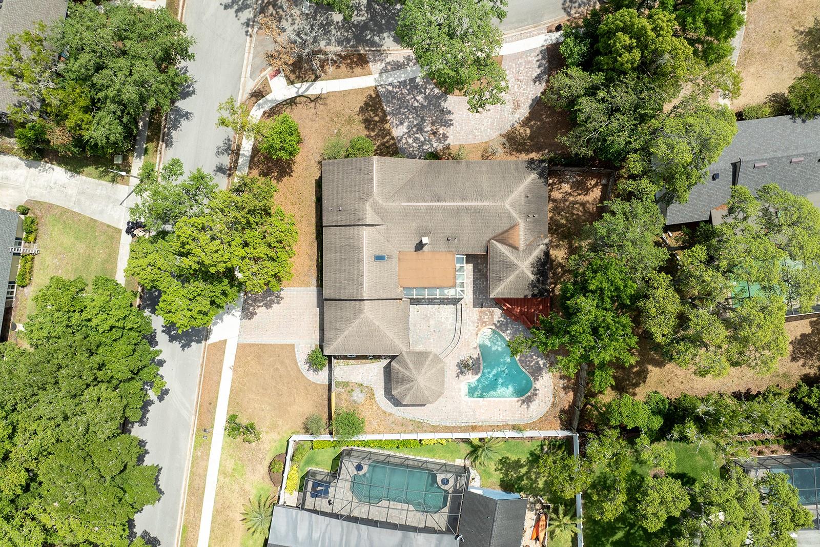 100 CRESTWOOD DR