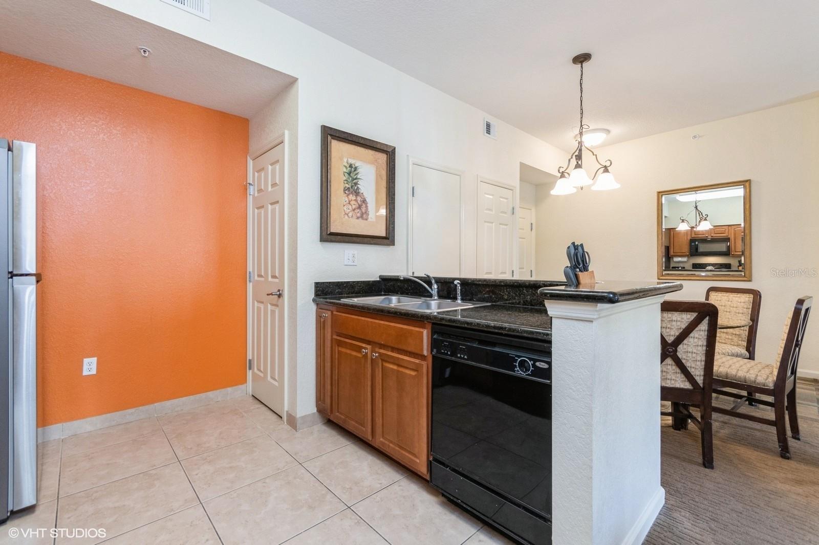8125 RESORT VILLAGE DR #51004