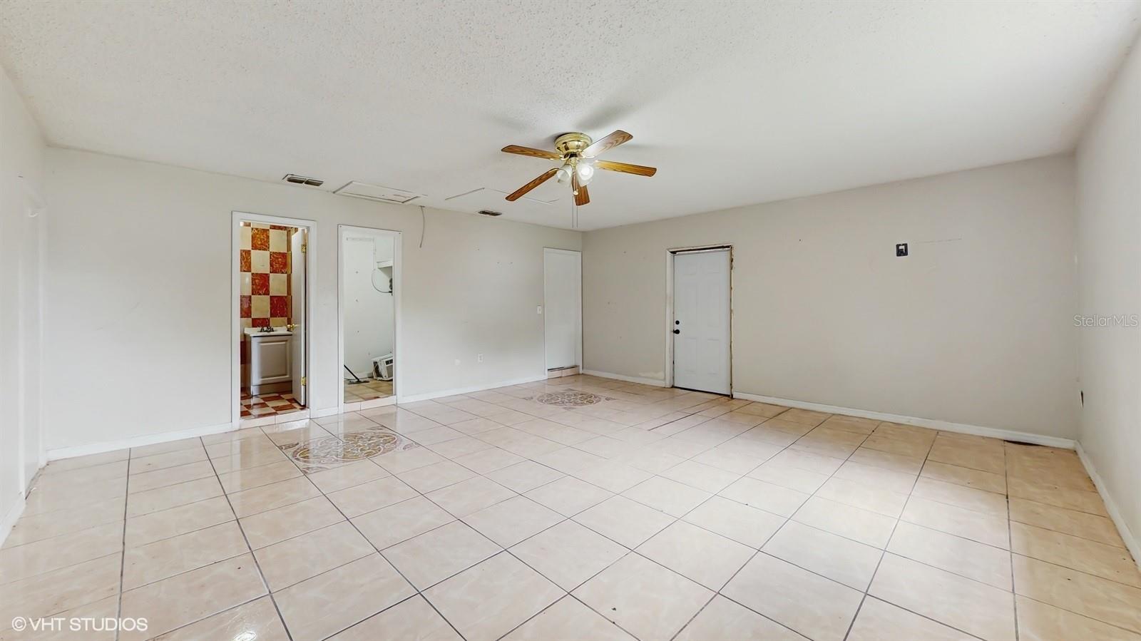 624 AMERICAN HERITAGE PKWY
