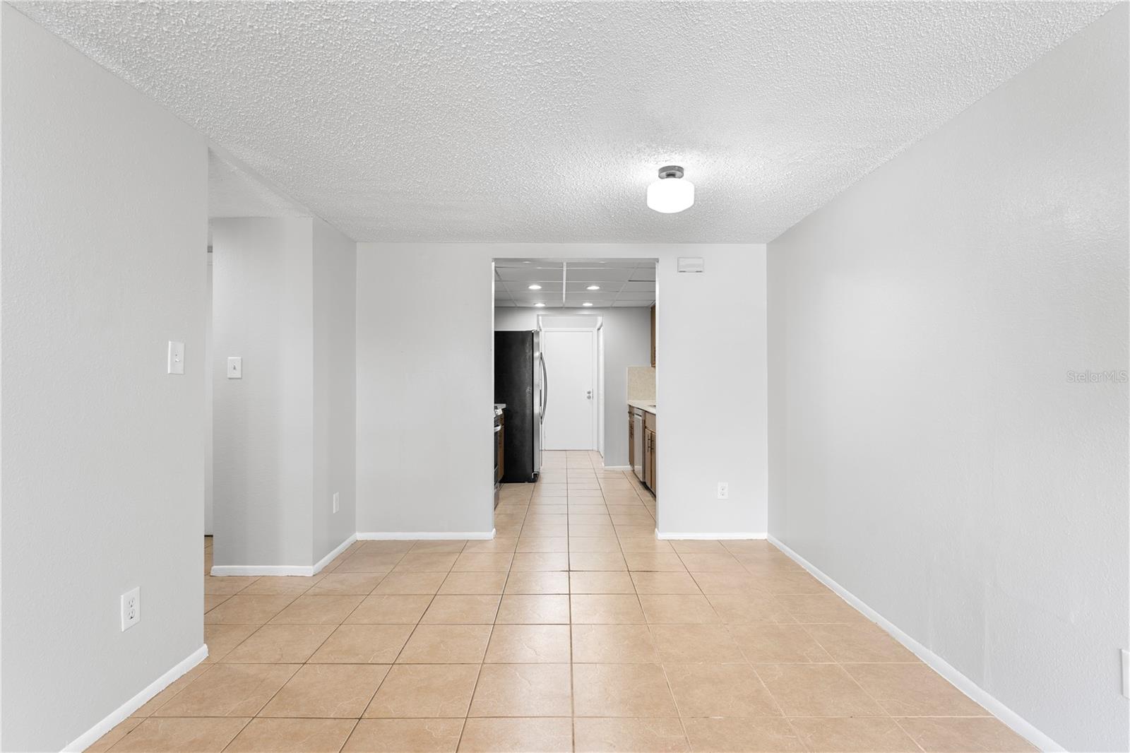 818 PARK LAKE CIR #10