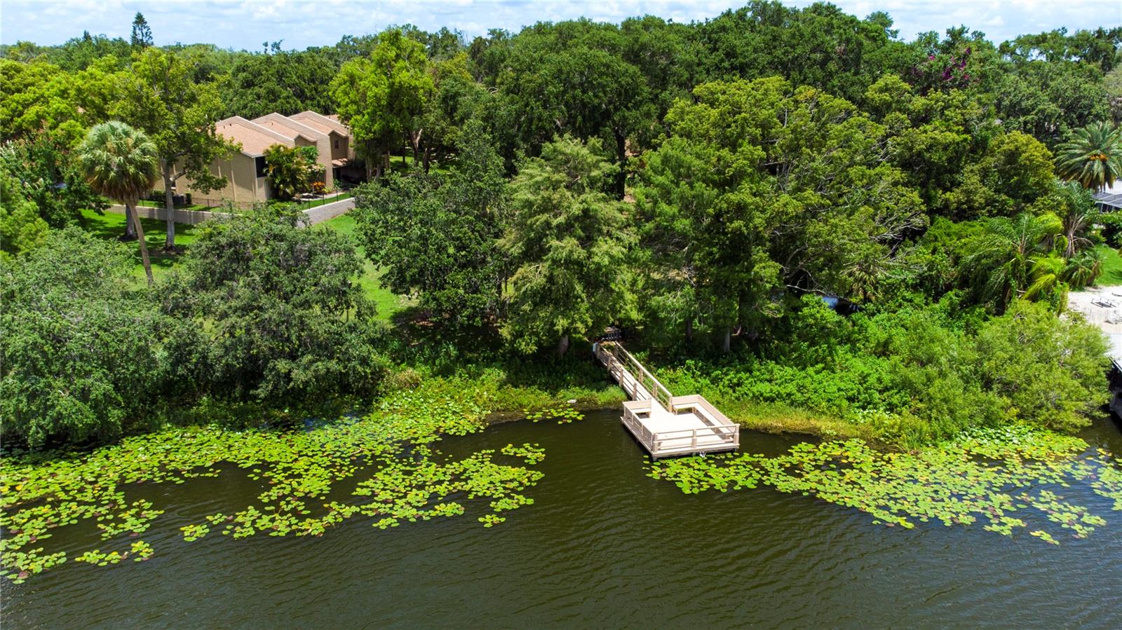 818 PARK LAKE CIR #10