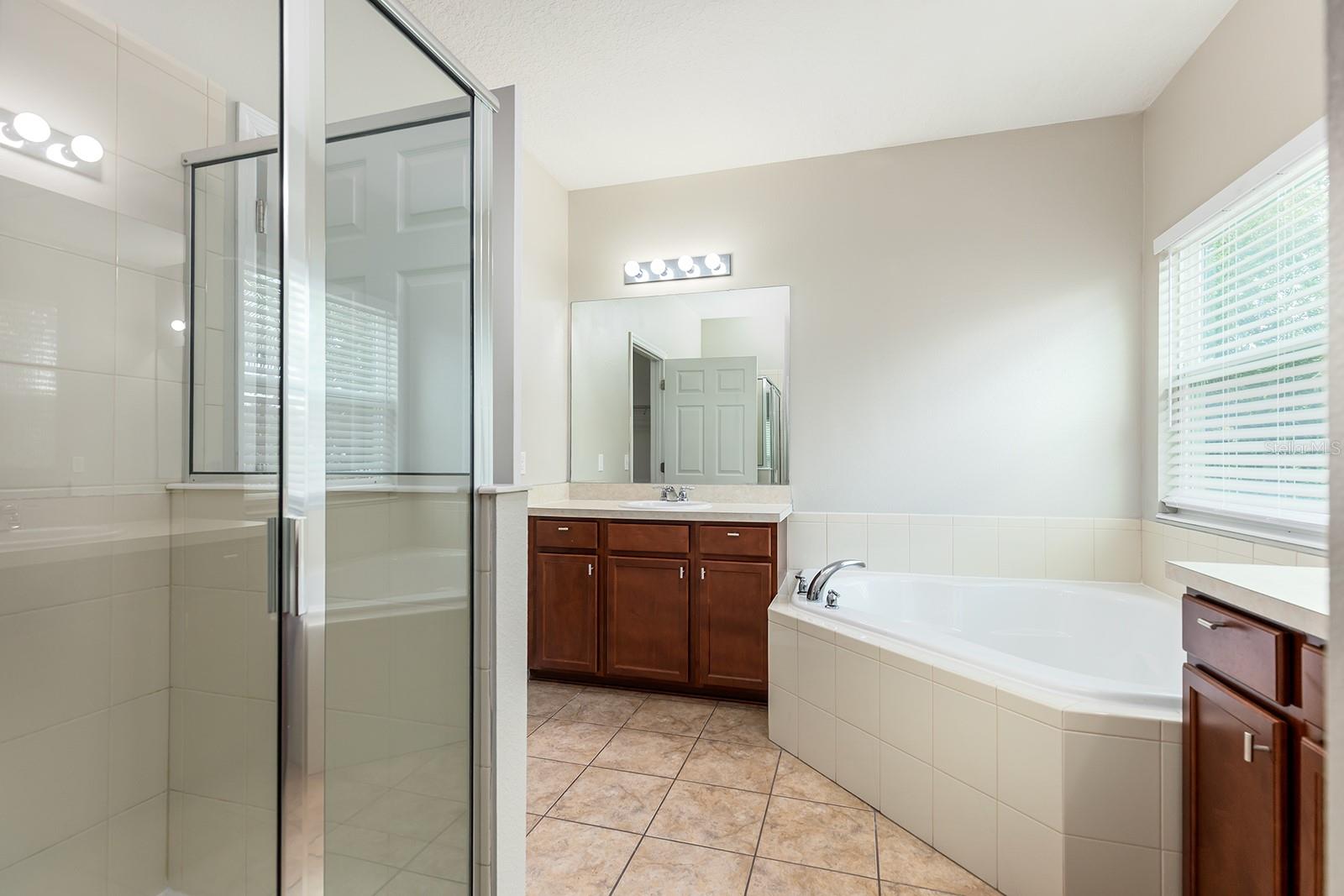 15505 BELLE MEADE DR