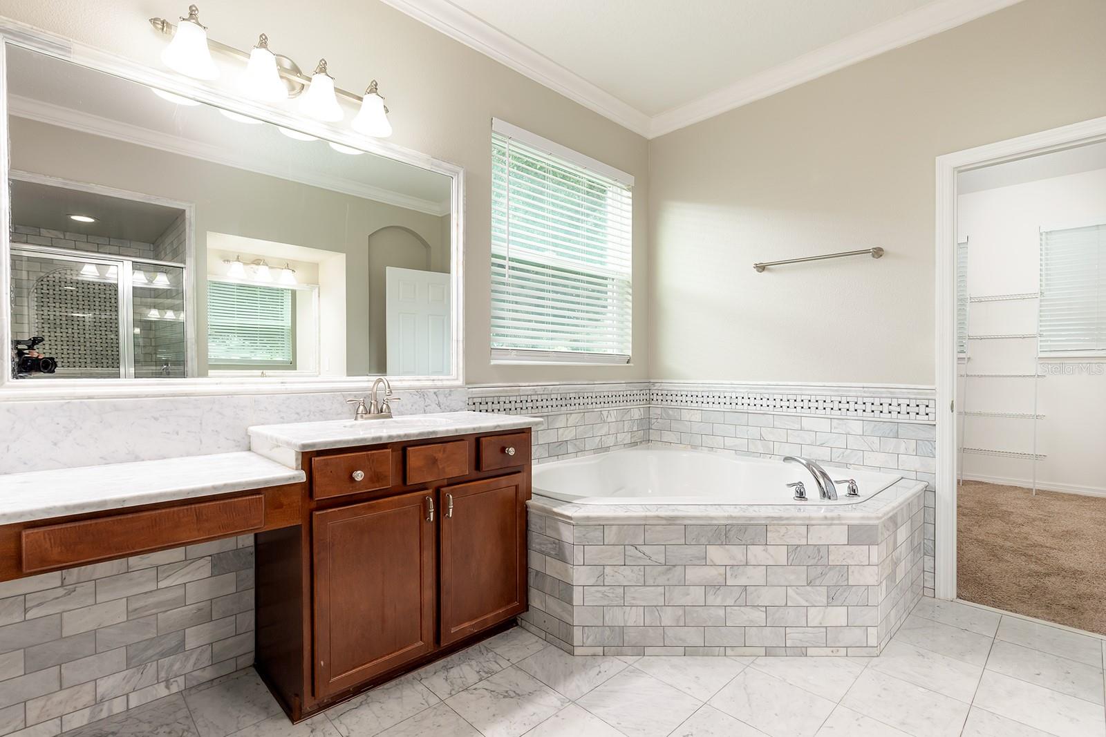 15505 BELLE MEADE DR