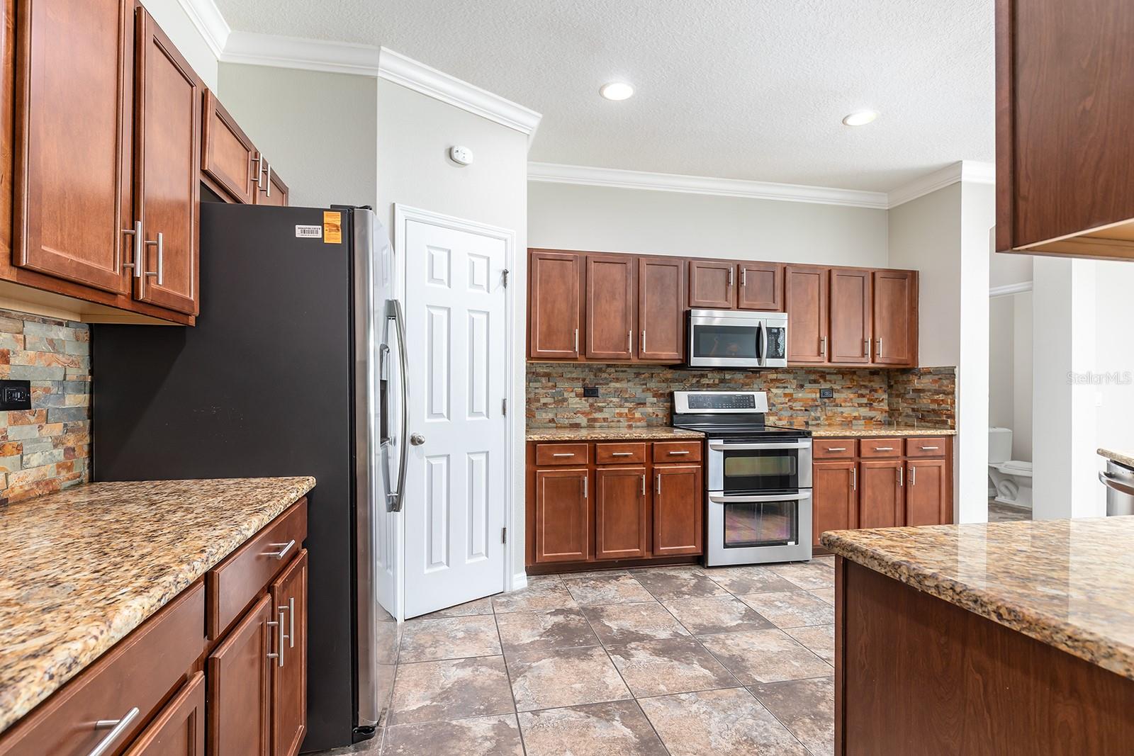 15505 BELLE MEADE DR