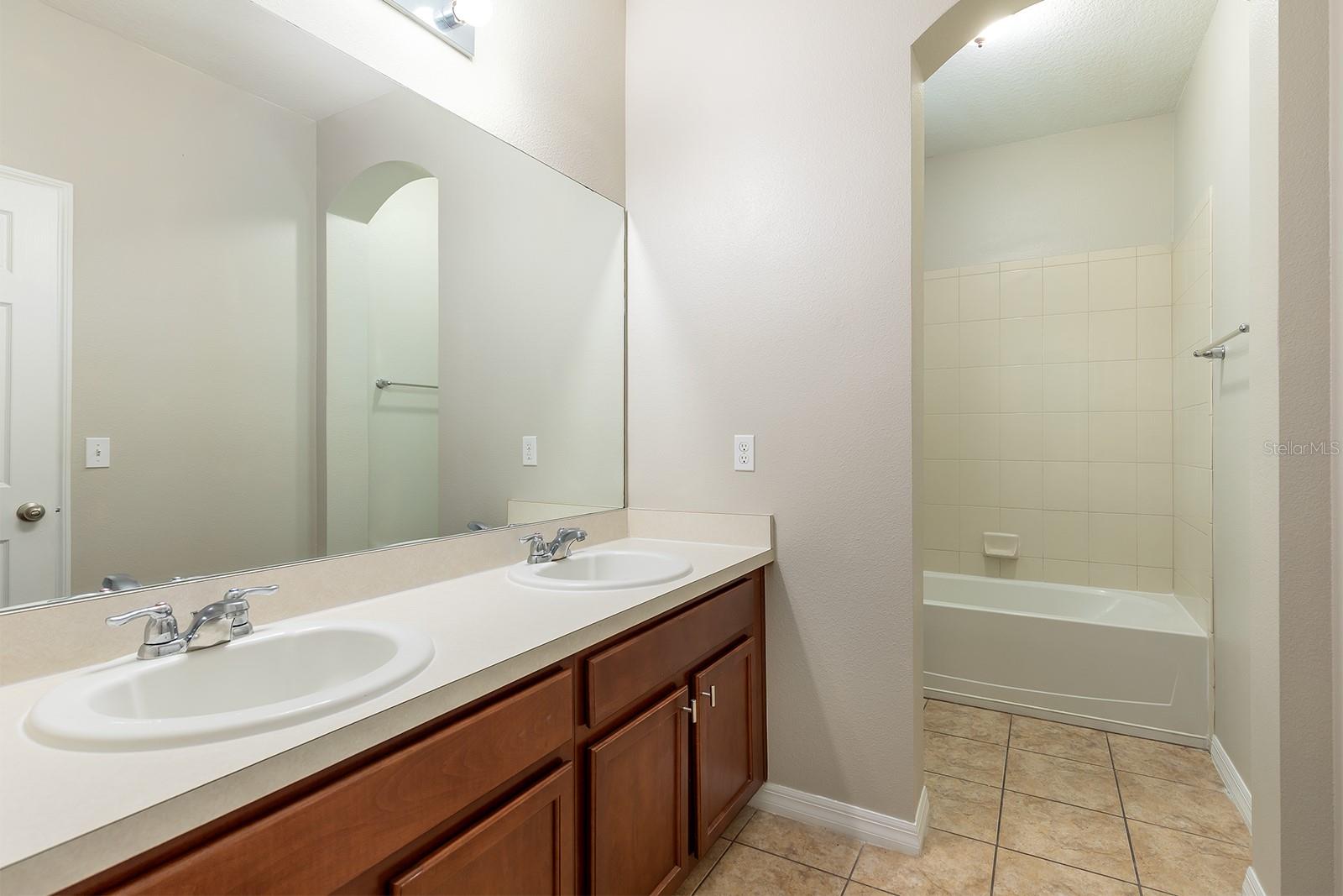 15505 BELLE MEADE DR