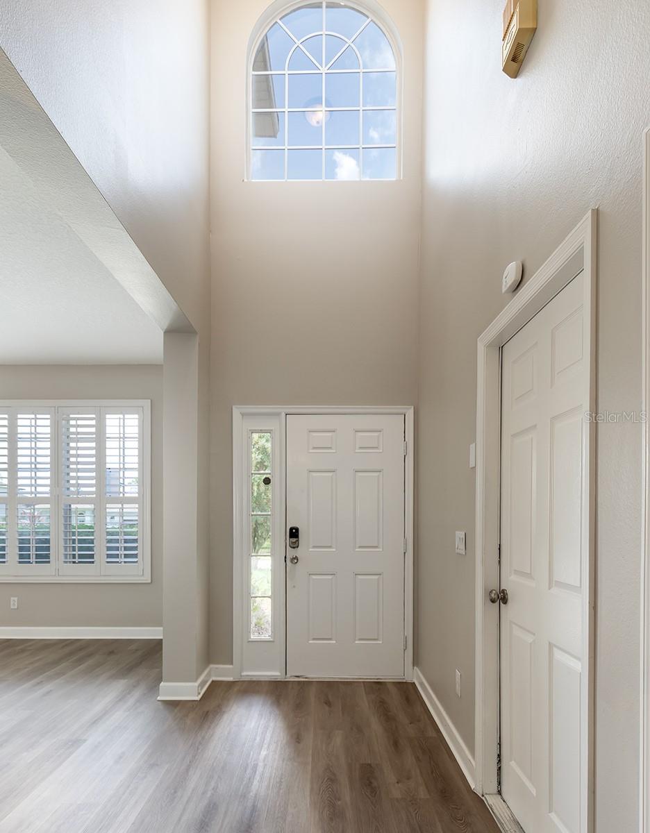 2049 WINTERMERE POINTE DR