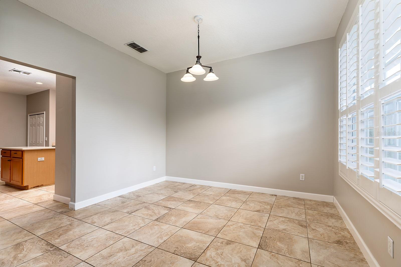 2049 WINTERMERE POINTE DR