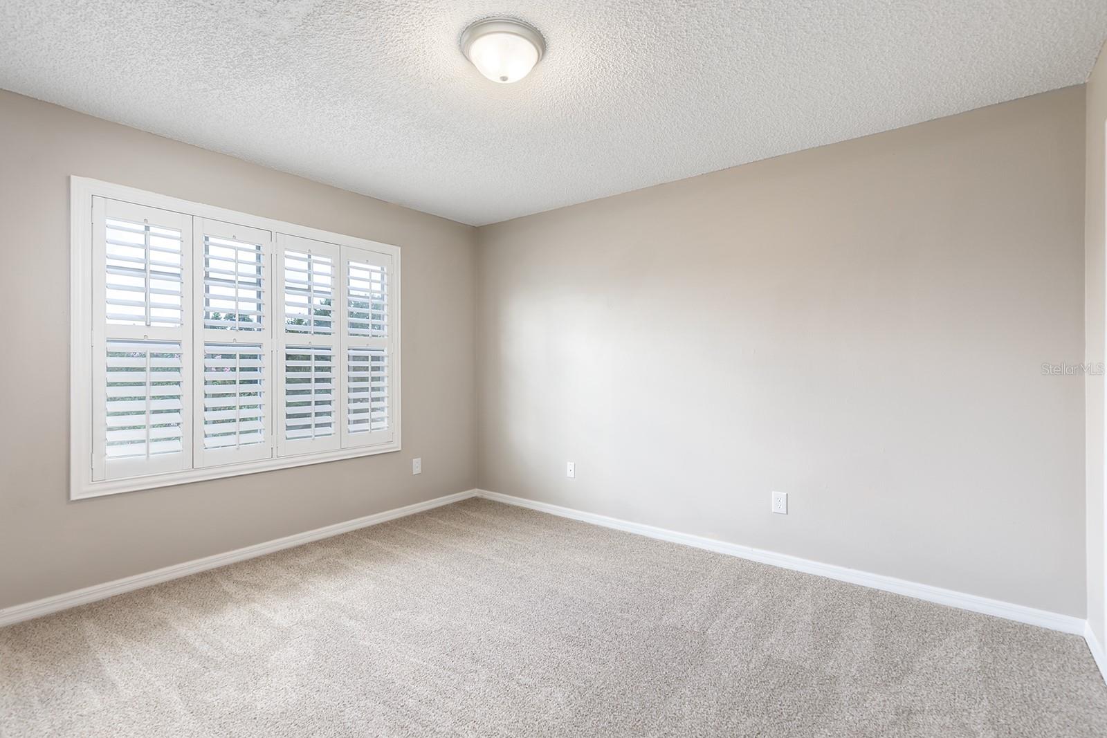 2049 WINTERMERE POINTE DR