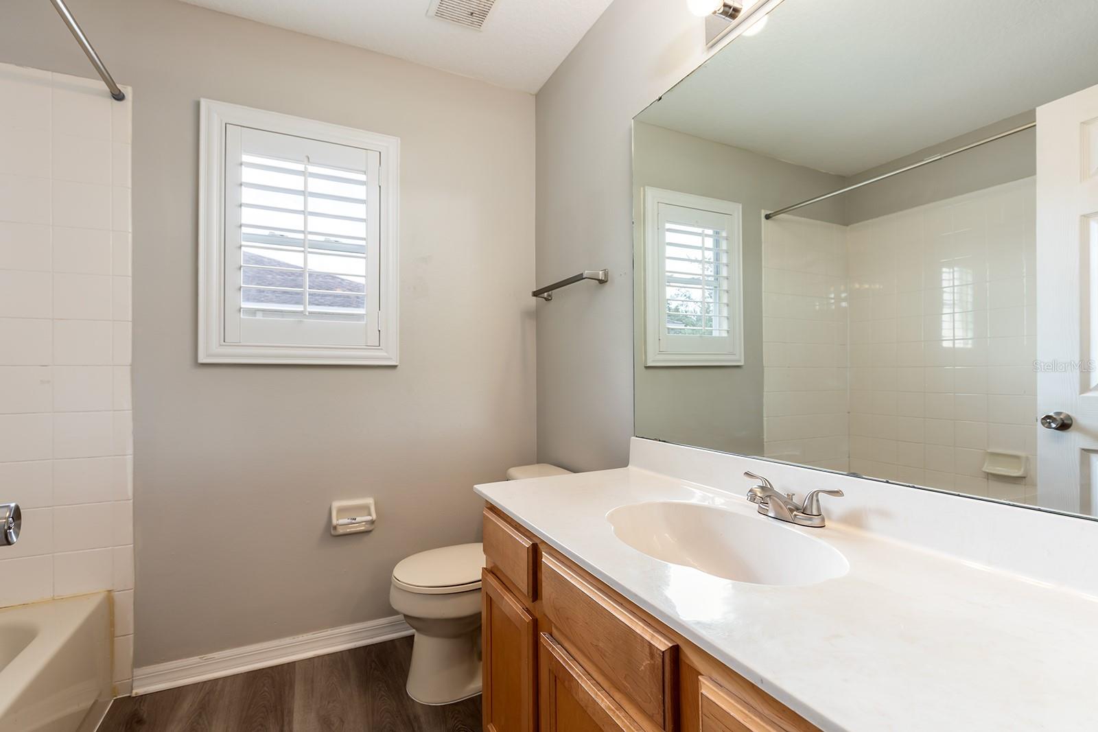 2049 WINTERMERE POINTE DR