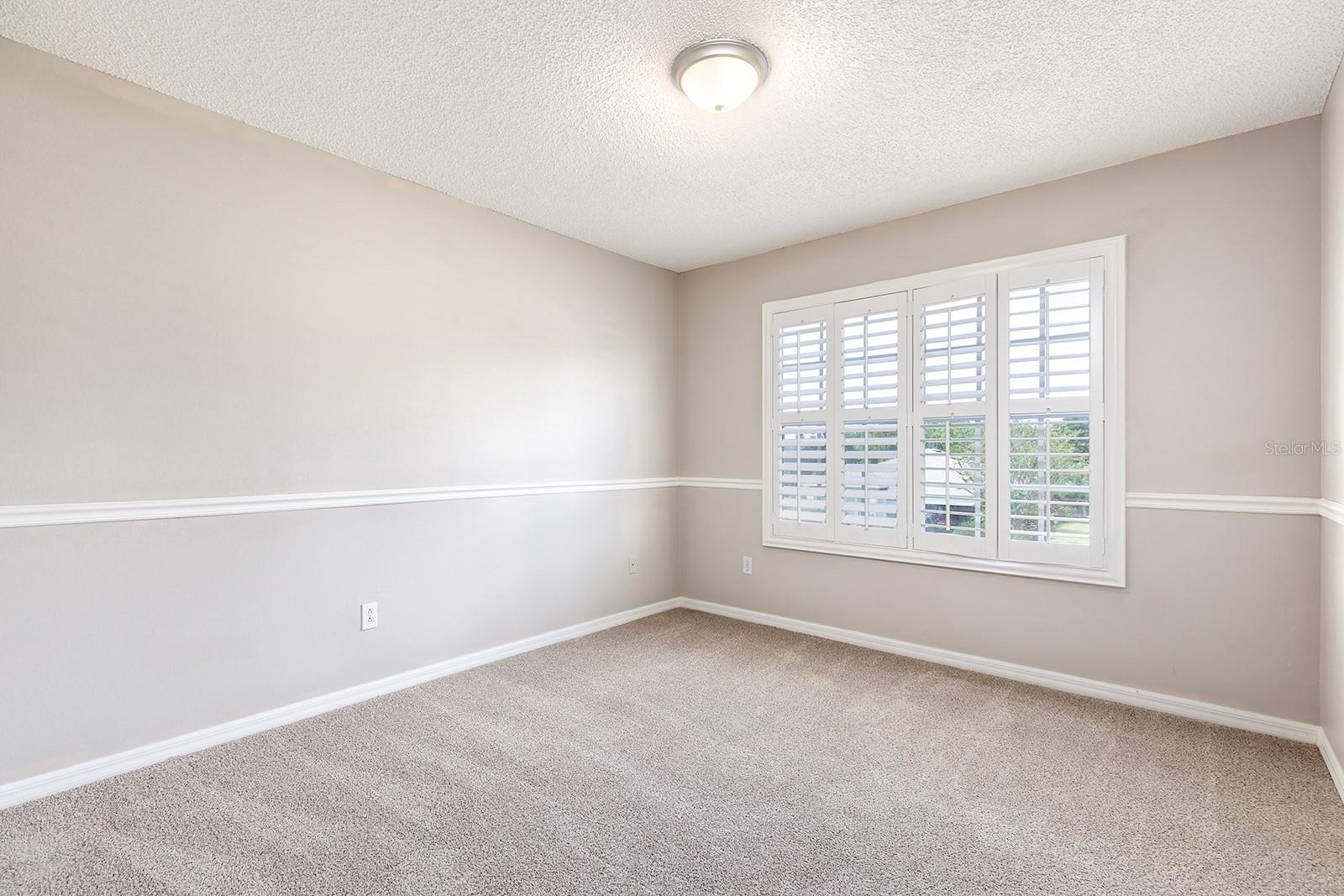 2049 WINTERMERE POINTE DR