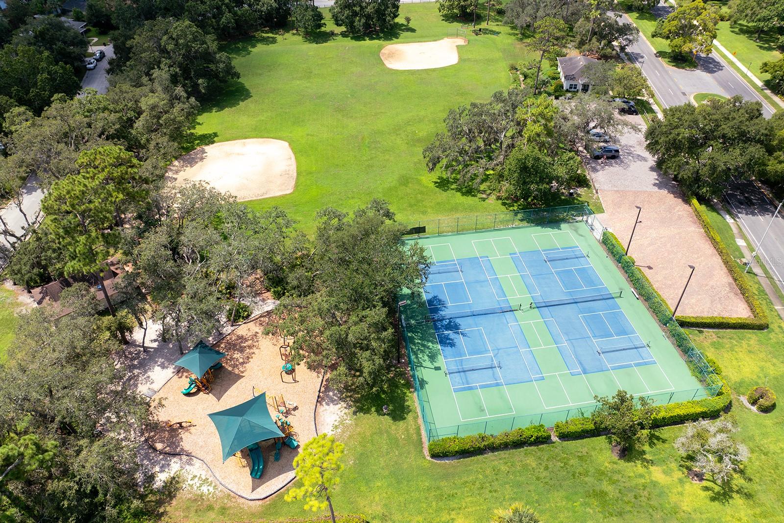215 CANTERCLUB TRL